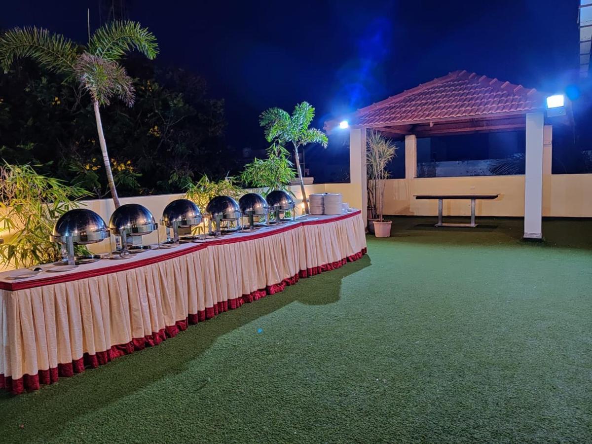 צ'נאי Cinemascope An Apart Hotel מראה חיצוני תמונה