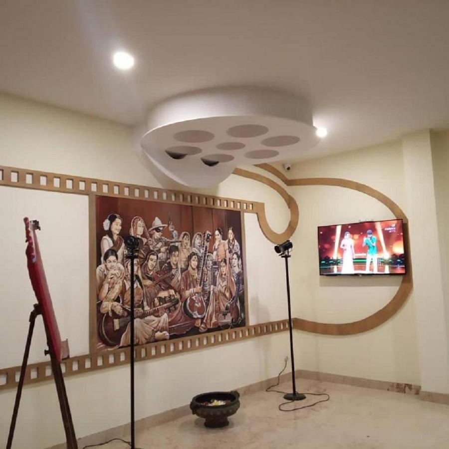 צ'נאי Cinemascope An Apart Hotel מראה חיצוני תמונה