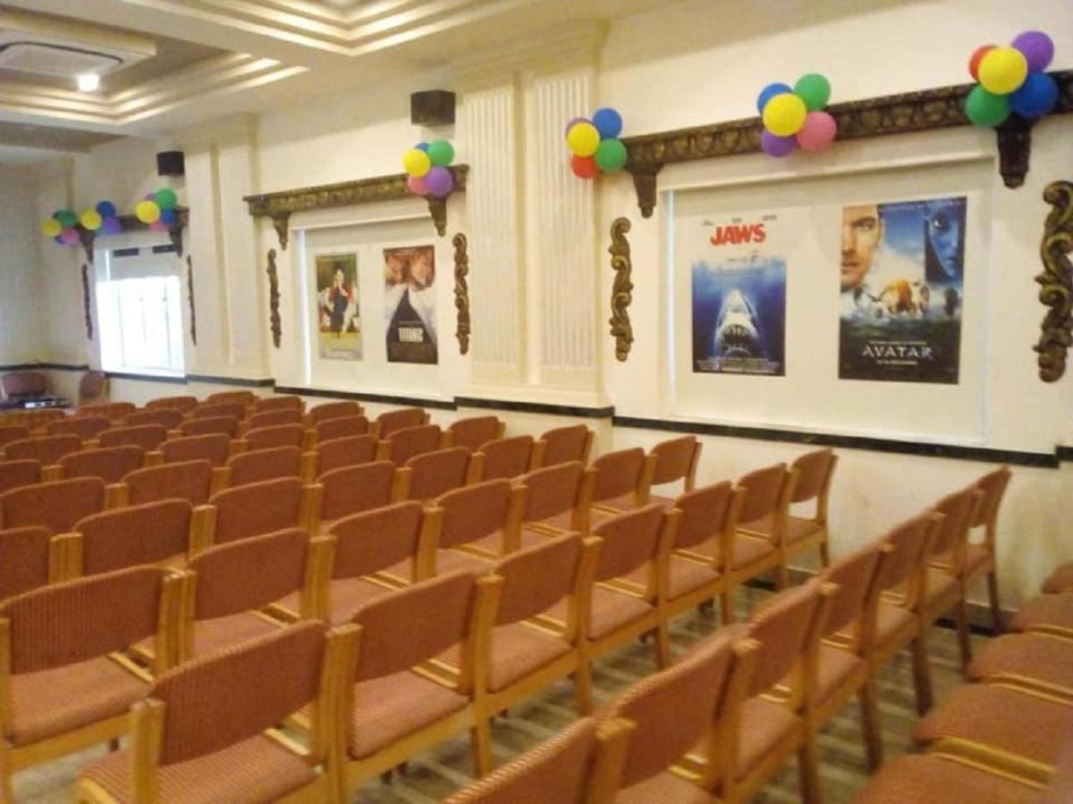 צ'נאי Cinemascope An Apart Hotel מראה חיצוני תמונה